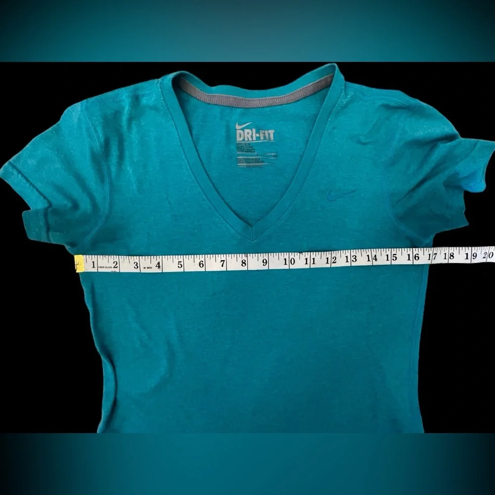 Nike Dri-Fit Shirt - Picture 4 of 8